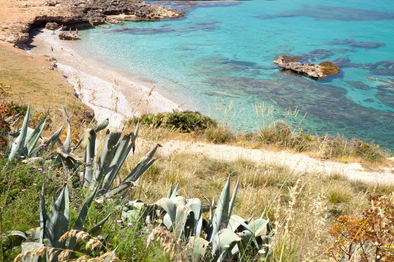 Perla Di Mare Appartamenti 卡斯泰卢佐 外观 照片
